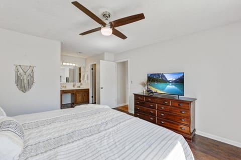 The Yan family friendly 4 bedroom House in Goose Creek