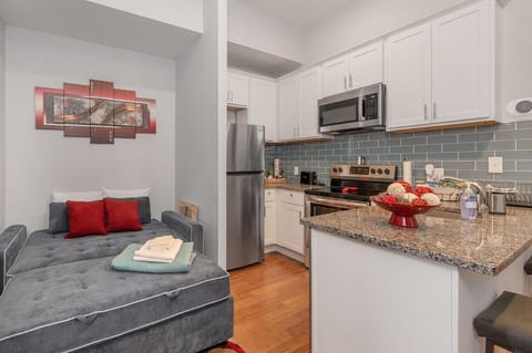 Kitchen or kitchenette, Living room