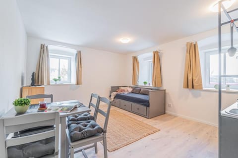 Bed, Kitchen or kitchenette, Living room, Dining area, Bedroom