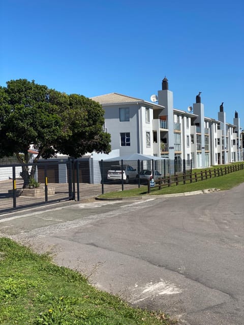 Property building, Street view