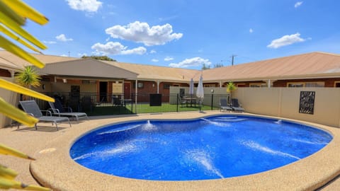 Day, Pool view, Swimming pool, sunbed
