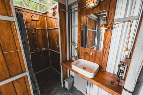 Shiva Lodge Hotel in Ko Tao