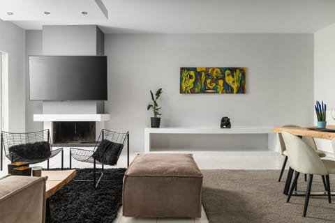 TV and multimedia, Living room, Seating area