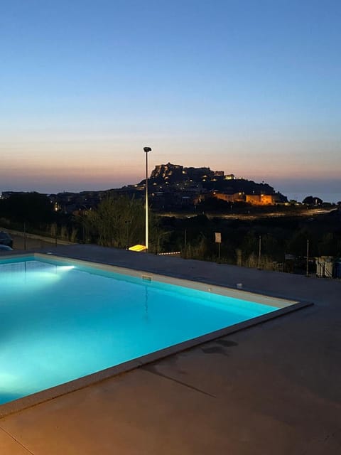 Appartamento veranda e piscina Apartment in Castelsardo