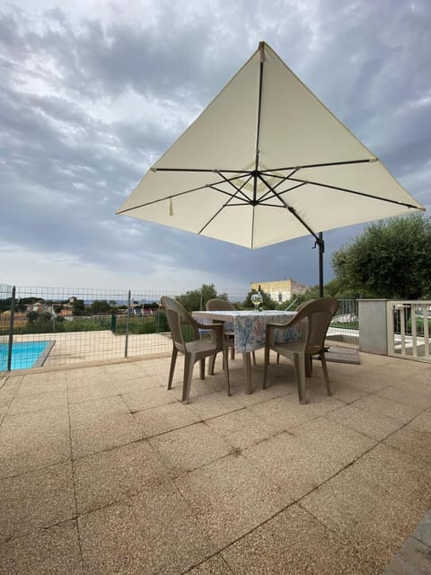 Appartamento veranda e piscina Apartment in Castelsardo