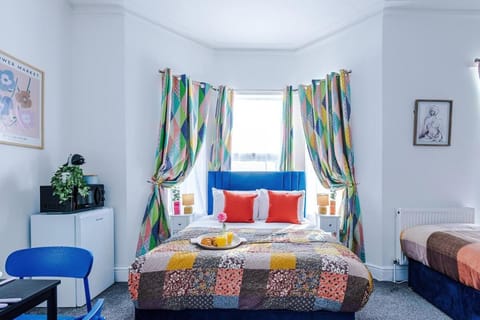 Bed, Seating area, Bedroom, towels