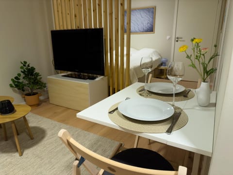 TV and multimedia, Living room, Dining area