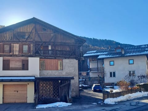 Property building, Parking