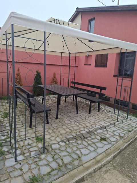 Garden, Balcony/Terrace