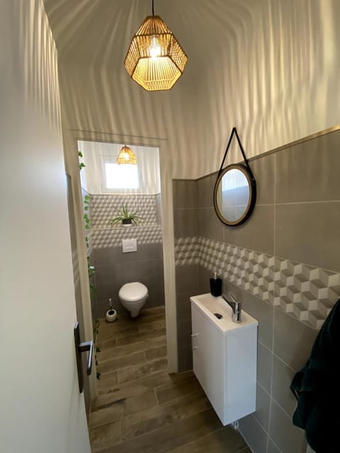 Maison Renovée Plomelin - Countryside and Beaches House in Quimper