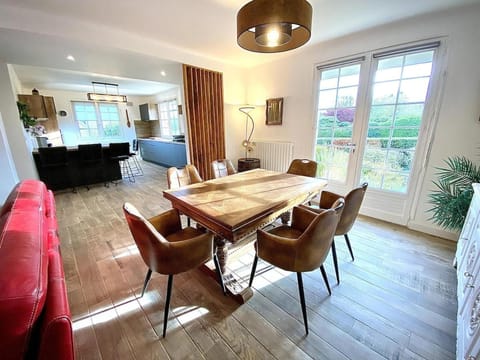 Maison Renovée Plomelin - Countryside and Beaches House in Quimper