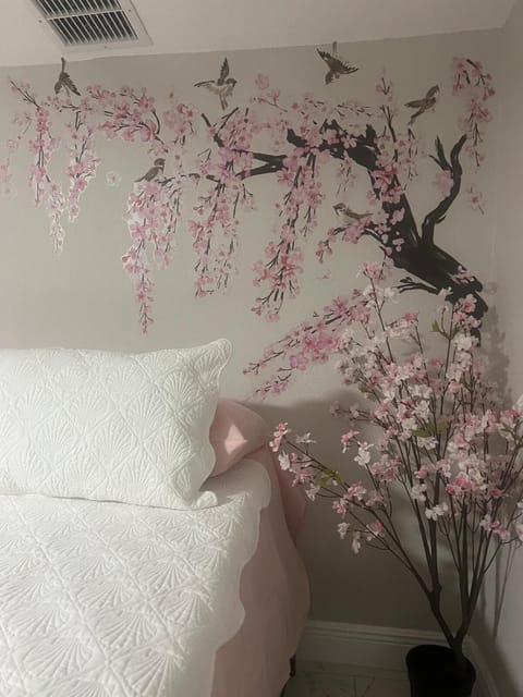 The Secret Garden Games Getaway House in Orlando