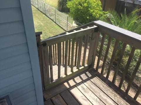 Gated Deck for Children 3BR Great Fishing! House in Jamaica Beach