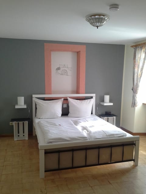 Weinhaus Kurtrierer Hof Inn in Trier-Saarburg