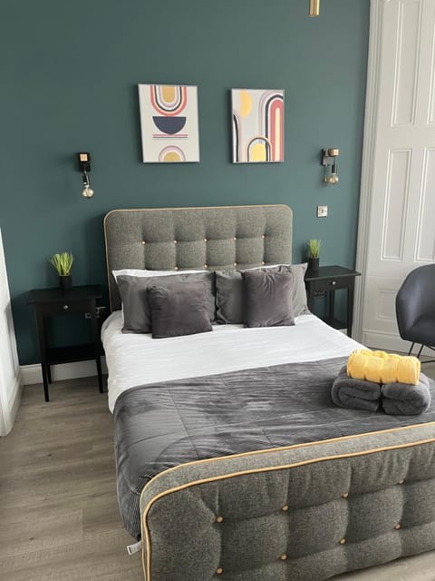 Bed, Photo of the whole room