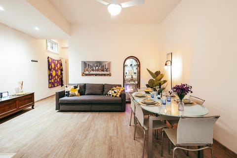 Living room, Seating area, Dining area