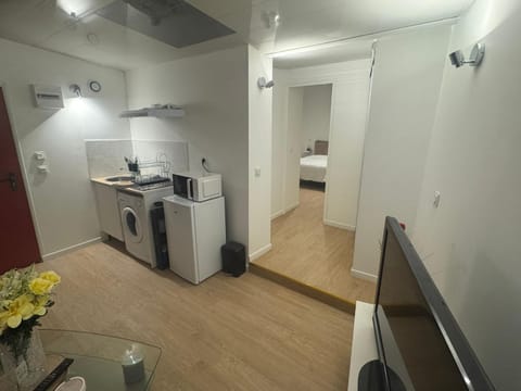 TV and multimedia, Kitchen or kitchenette, stove