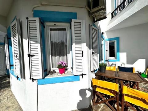 Kampos Olive Grove houses House in Samos, Greece