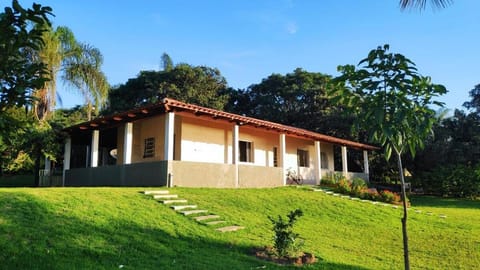Property building, Day, Natural landscape, Garden, Garden view