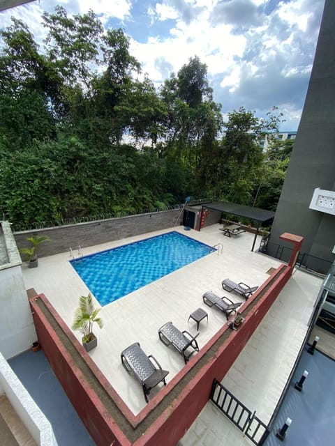 Pool view, Swimming pool