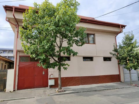 Property building, Street view
