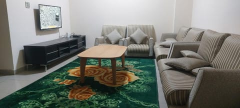 BEAUTIFUL 2 BEDROOM APPARTMENT DUBAI SHARJAH BORDER By MAUON COM Apartment in Al Sharjah