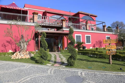 Property building, Day