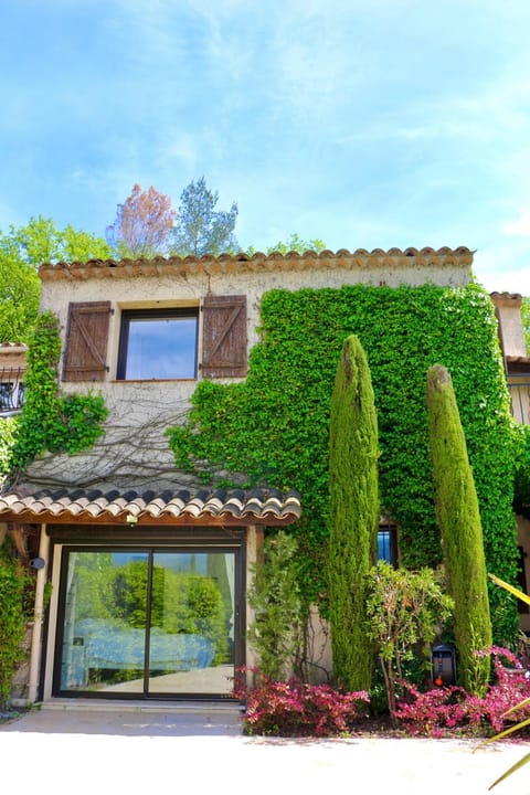Villa Adeona - Luxury House Valbonne - Pool - AC Villa in Valbonne