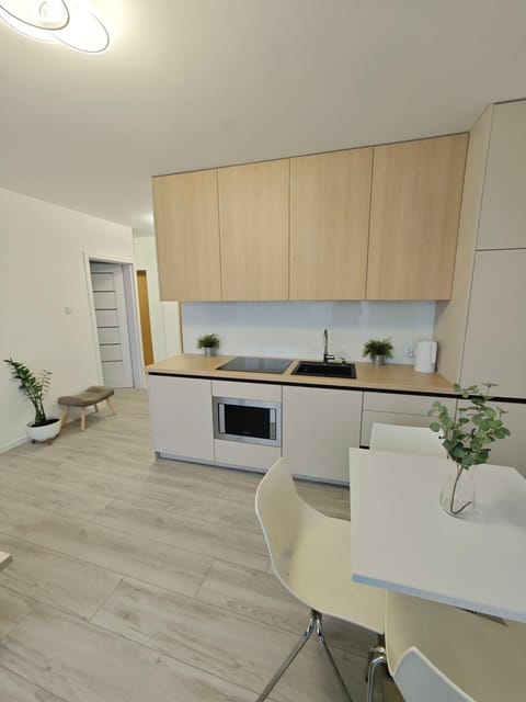 Communal lounge/ TV room, Kitchen or kitchenette, Living room, Dining area