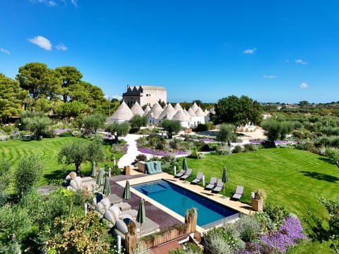 Garden, View (from property/room), Swimming pool