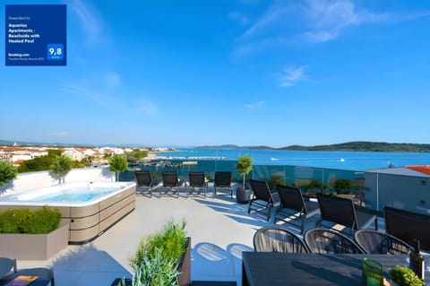 Hot Tub, Balcony/Terrace, sunbed