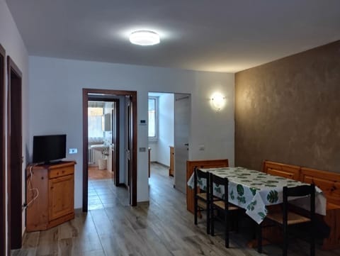 Appartamento Residence Sacha a Marilleva 1400 by Happy Holidays Apartment in Province of Brescia