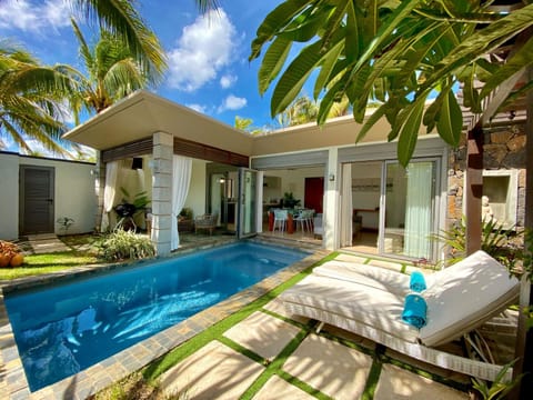 Property building, View (from property/room), Garden view, Swimming pool, Swimming pool