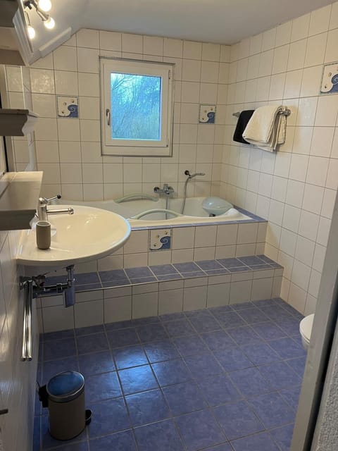 Maison Verdeau Ferien am Murtensee House in Neuchâtel, Switzerland