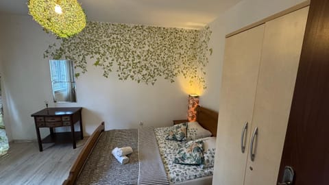 Bed, Balcony/Terrace, Photo of the whole room, Bedroom, furniture, internet, towels, wardrobe