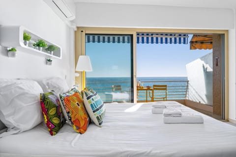 Bed, Natural landscape, Balcony/Terrace, Living room, Photo of the whole room, Bedroom, Sea view, internet, towels