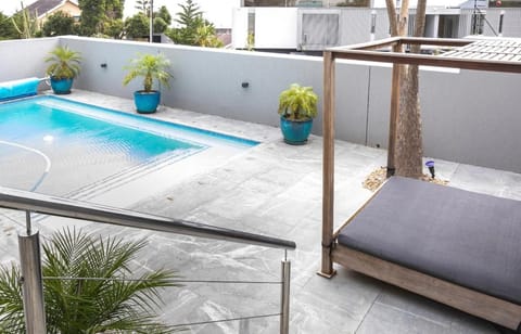 BALI SUITE in Camps Bay Bed and Breakfast in Camps Bay