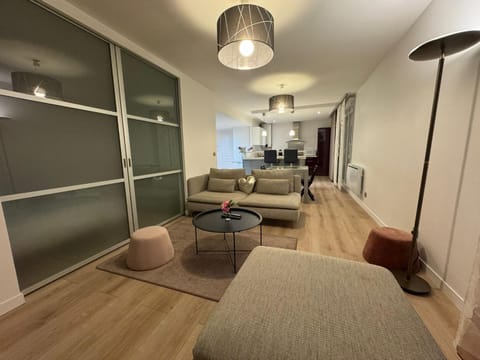 Tiny house 3 terrasse-parking Groupama Stadium LDLCArena Apartment in Vaulx-en-Velin