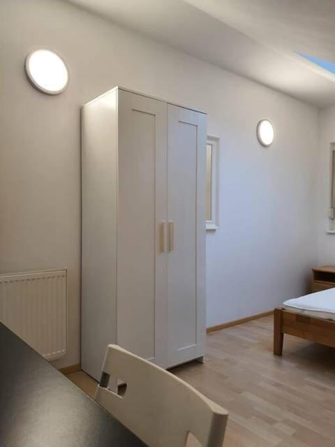 Waterfront Lake Apartment for 8 Persons with Free Parking Apartment in Villach