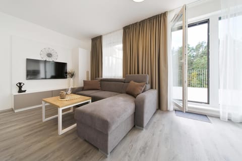 TV and multimedia, Seating area