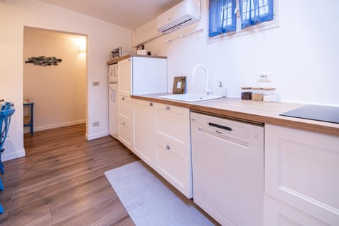 Kitchen or kitchenette, dishwasher, kitchen, air conditioner