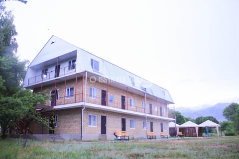 Property building, Day