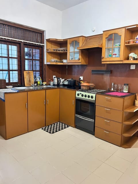 Kitchen or kitchenette, oven, stove