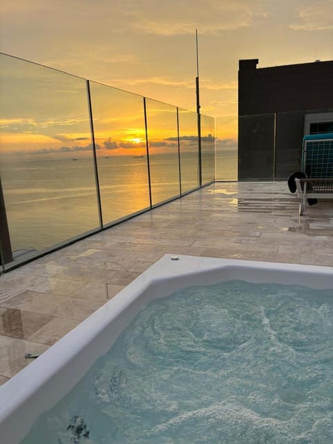 Natural landscape, Hot Tub, Sea view, Swimming pool, Sunrise, Sunset