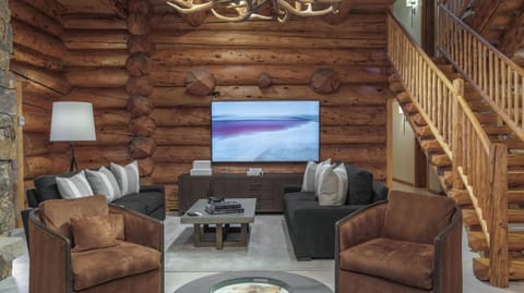 The Savory Lodge House in Vail