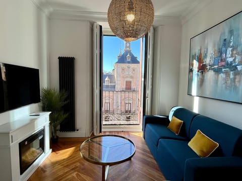 Communal lounge/ TV room, TV and multimedia, Living room, fireplace