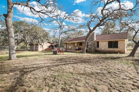 Comal Cabin - A Birdy Vacation Rental Cabin in Rio Grande