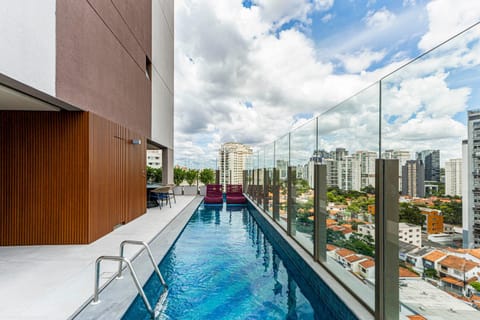 Property building, Day, View (from property/room), City view, Area and facilities, Swimming pool, sunbed