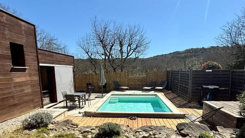 Property building, Swimming pool