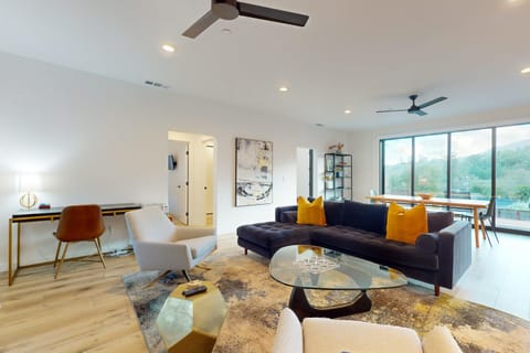 Chardonnay Getaway House in Glen Ellen